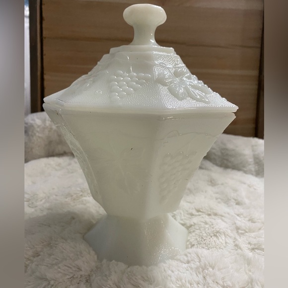 Other - Milk glass retro dish with lid